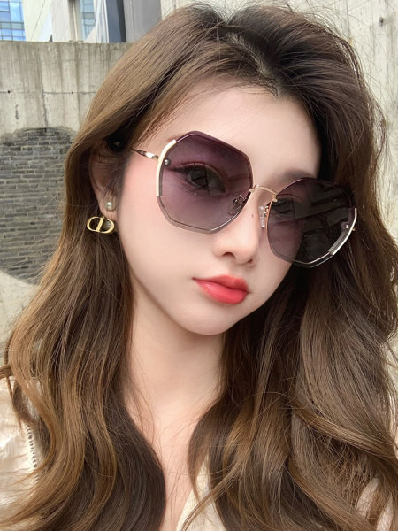 Ochelari de soare împotriva razelor ultraviolete