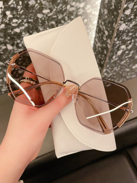 Ochelari de soare împotriva razelor ultraviolete