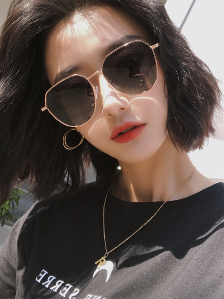 Ochelari moderni de damă cu ramă subțire - în diferite culori