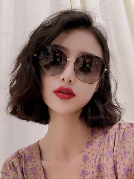 Ochelari moderni de damă cu ramă subțire - în diferite culori