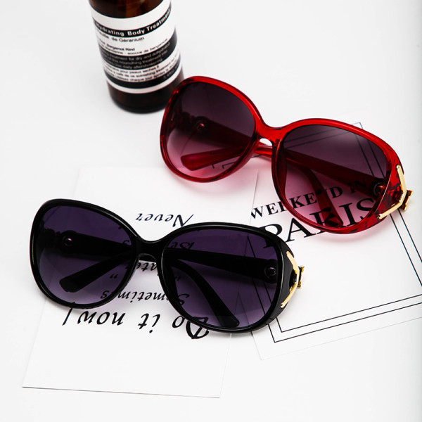 Ochelari de soare - în diferite culori