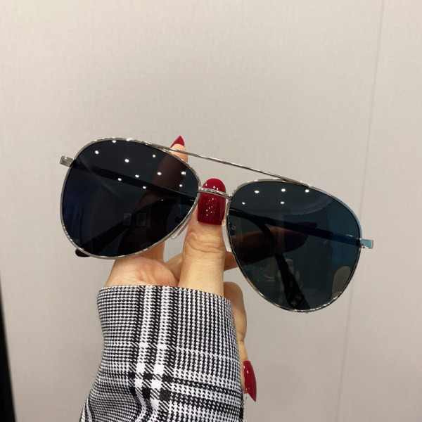 Ochelari de damă polarizați cu ramă subțire