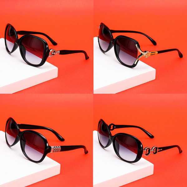 Ochelari moderni de dama cu rama lata