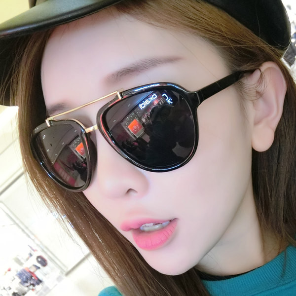 Ochelari de soare cu oglindă pentru femei