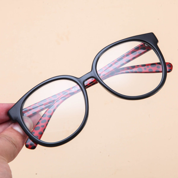 Moteriški laisvalaikio apvalūs akiniai