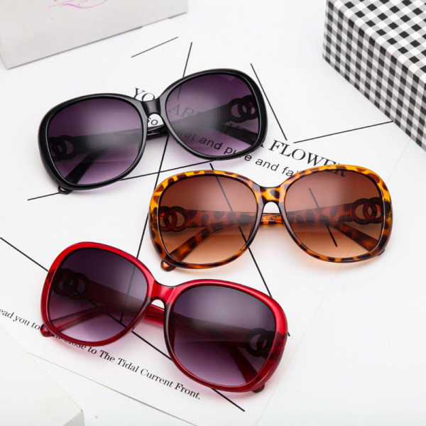 Ochelari de soare de dama cu protectie UV potriviti pentru fata ovala