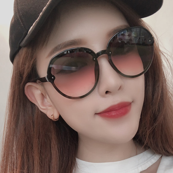 Ochelari de damă - formă rotundă