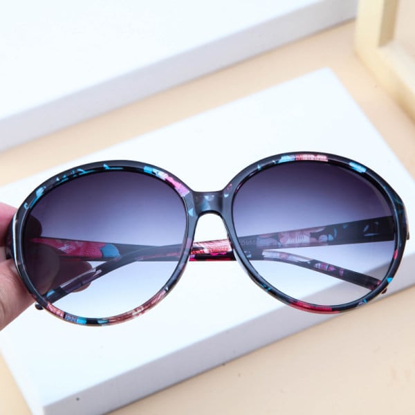 Слънчеви очила подходящи за овално лице