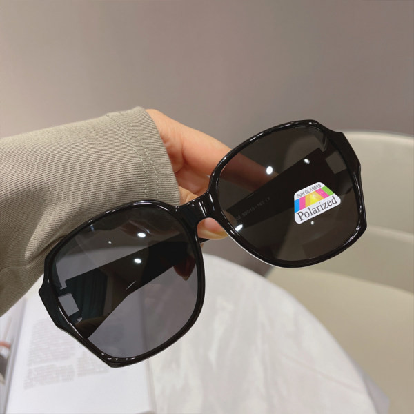 Ochelari de soare moderni de dama cu protectie UV