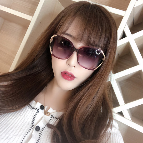 Ochelari de soare la modă pentru femei