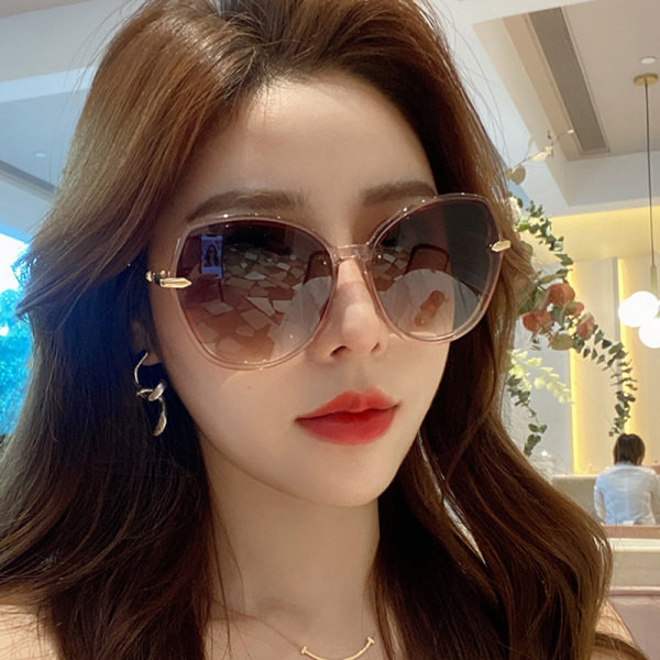 Ochelari de soare eleganti cu rame metalice pentru femei