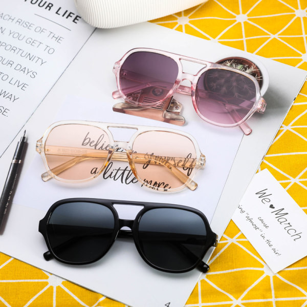 Ochelari de soare model retro