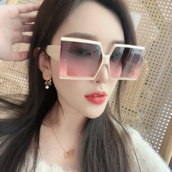 Ochelari de soare patrati model casual