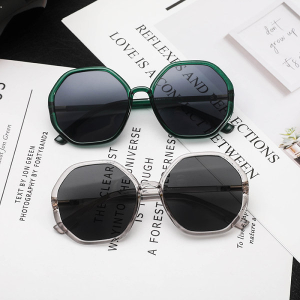 Ochelari de soare la modă pentru femei cu protecție UV