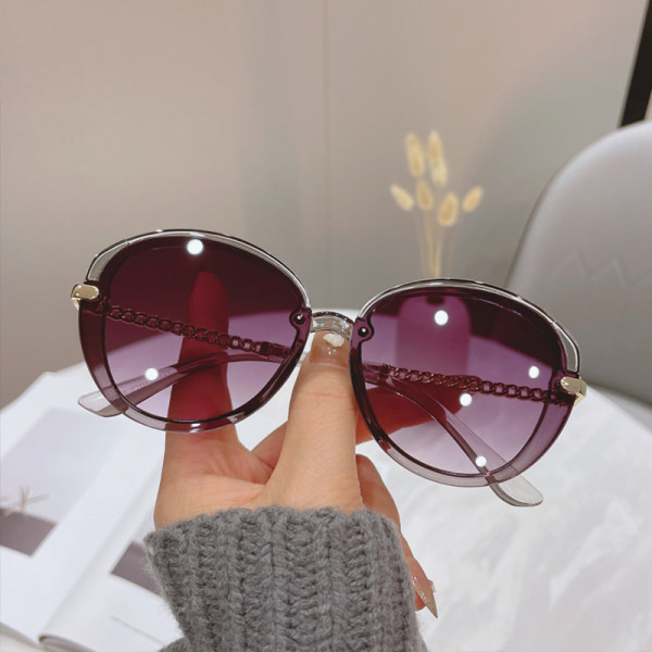 Ochelari de soare pentru femei - în diferite culori