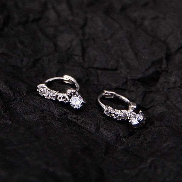 Cercei rotunzi de dama cu pietre si inchizatoare ascunsa