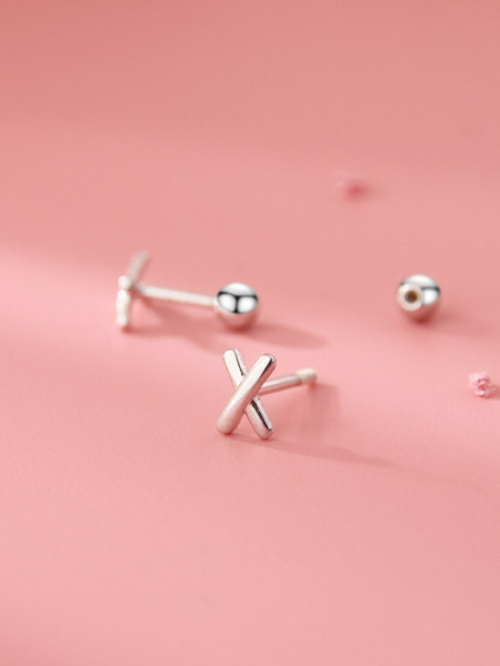 Cercei casual pentru femei de culoare argintie