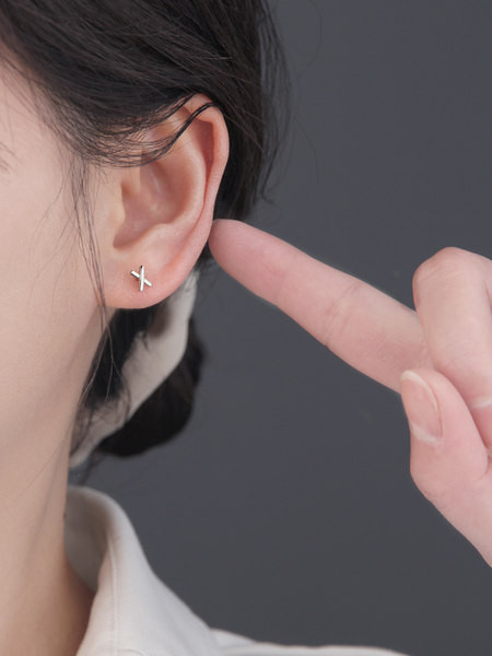 Cercei casual pentru femei de culoare argintie