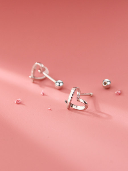 Cercei inimă de damă cu închidere cu șurub