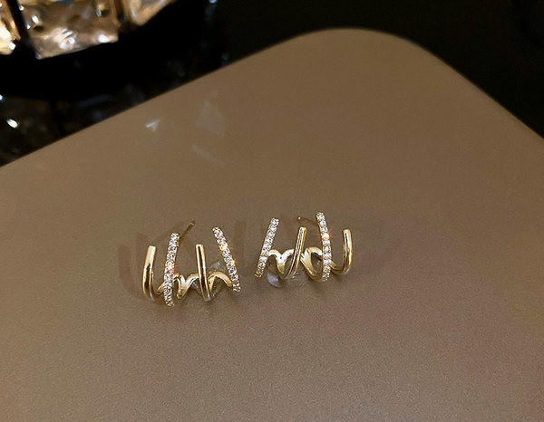 Cercei de dama cu pietre - de culoare aurie