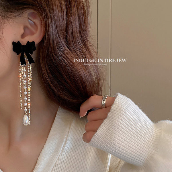 Cercei de damă cu pietre și panglică