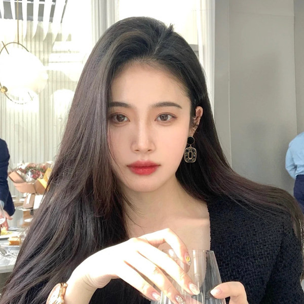 Cercei dama cu pietre decorative model nou