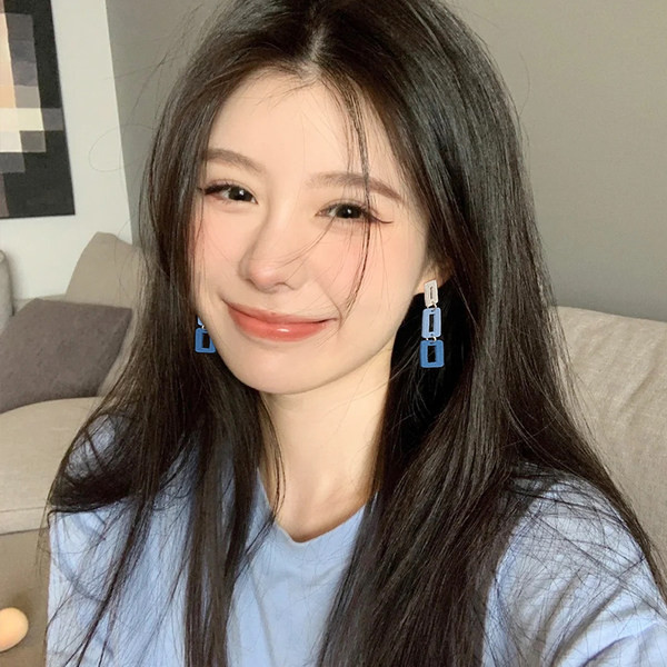 Cercei lungi de dama model nou de culoare albastra