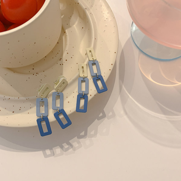 Cercei lungi de dama model nou de culoare albastra