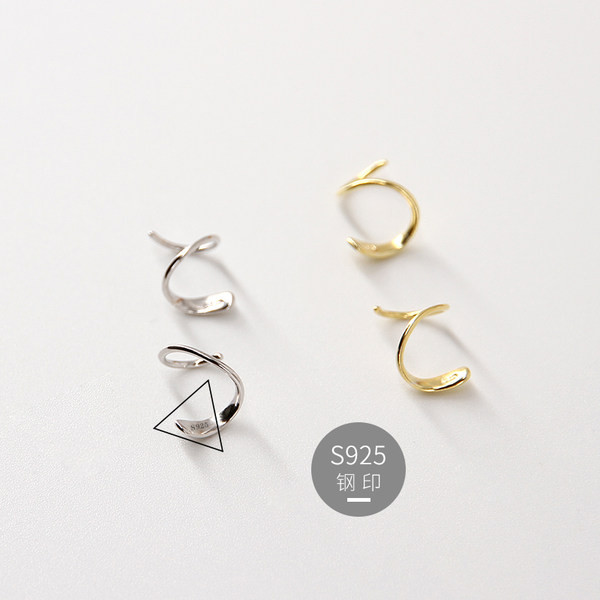 Noul model de cercei spirală de damă