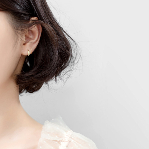 Noul model de cercei spirală de damă