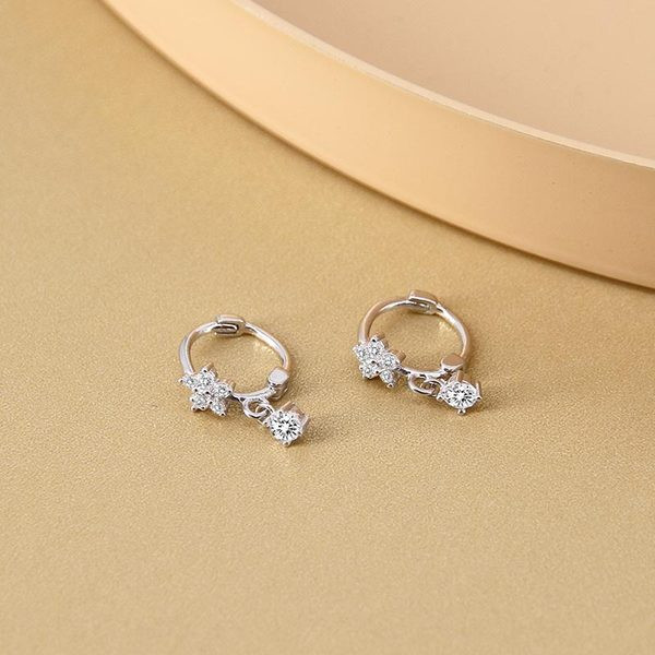 Cercei rotunzi de dama - cu pandantiv metalic