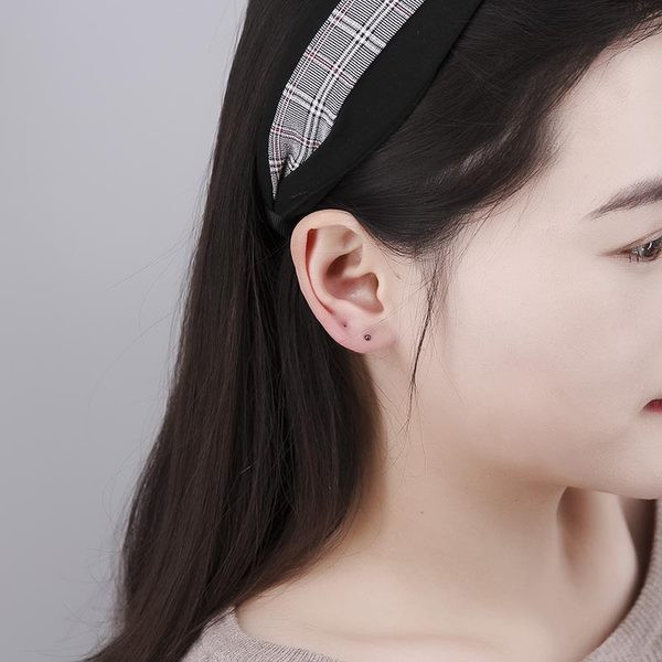 Cercei casual de dama in forma rotunda