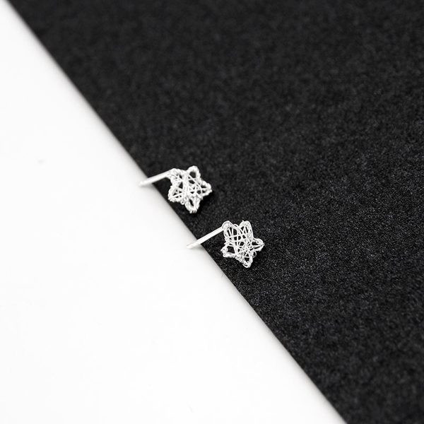 Cercei mici de dama cu inchidere cu surub