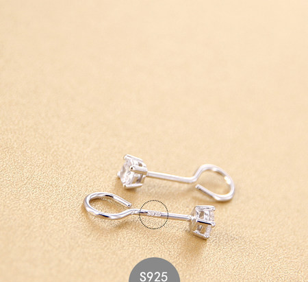 Cercei de dama cu o piatra decorativa in doua culori