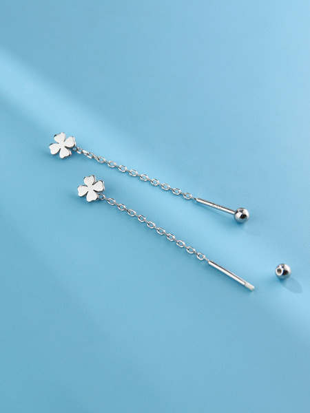 Cercei lungi eleganti de dama