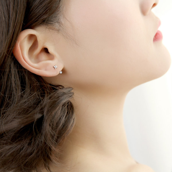 Cercei eleganti cu pietre decorative pentru femei