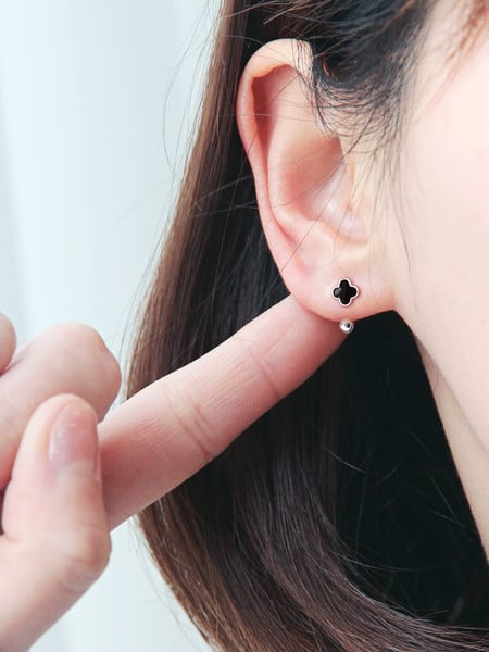 Cercei casual pentru dama in culoare argintie model nou