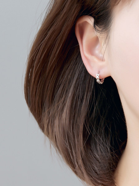 Cercei cu cerc casual în formă de inimă