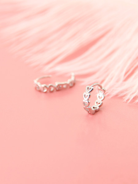 Cercei cu cerc casual în formă de inimă