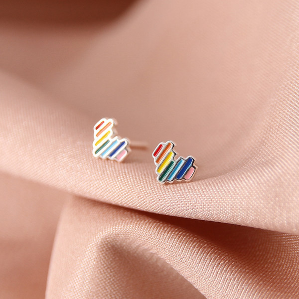 Cercei de dama cu flori in forma de inima