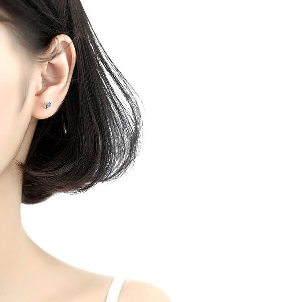 Cercei de dama cu flori in forma de inima