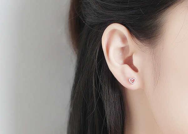 Cercei eleganti de dama in forma de inima doua culori