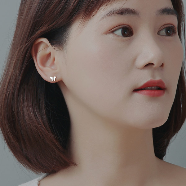 Cercei de zi cu zi pentru femei - de culoare auriu si argintiu