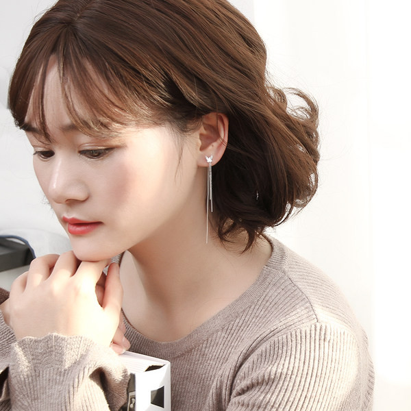 Cercei la modă de culoare argintie pentru femei