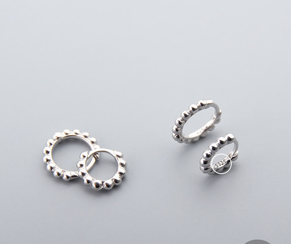 Cercei de dama mici model de zi cu zi