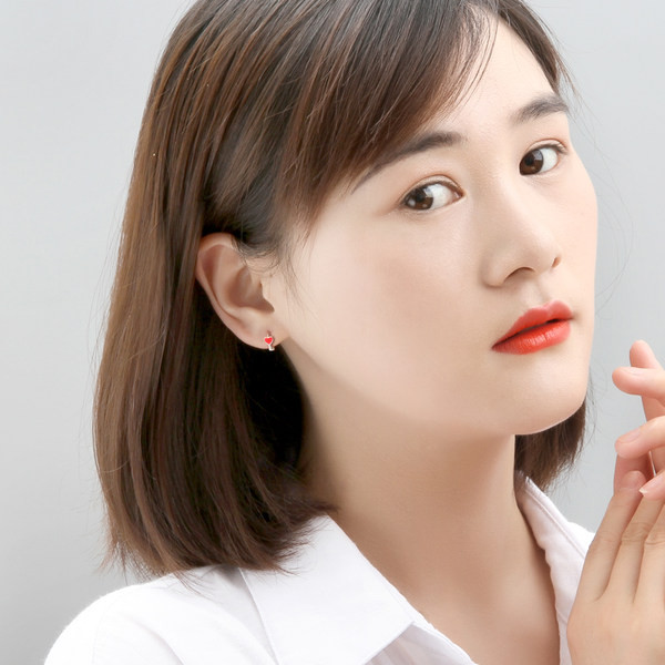 Cercei mici de dama cu catarama si inima