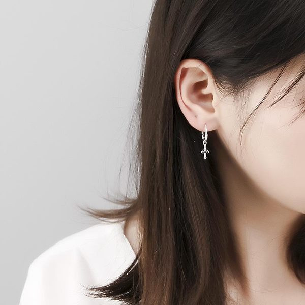 Cercei de dama inele cu pandantiv - culoare argintie