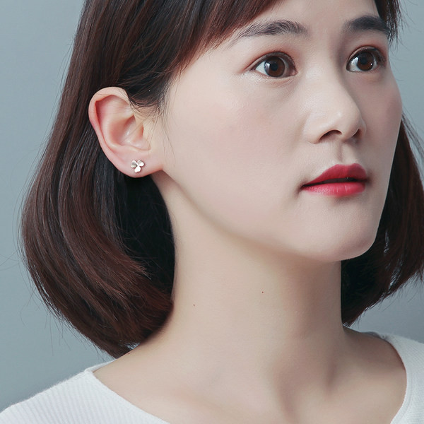 Cercei casual pentru femei de culoare argintie