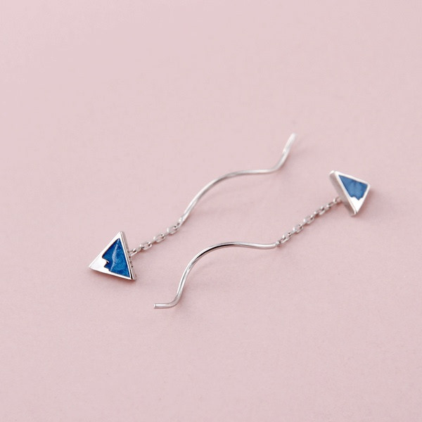 Cercei de dama cu pandantiv metalic