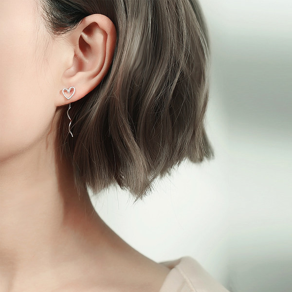 Naiste vabaaja kõrvarõngad